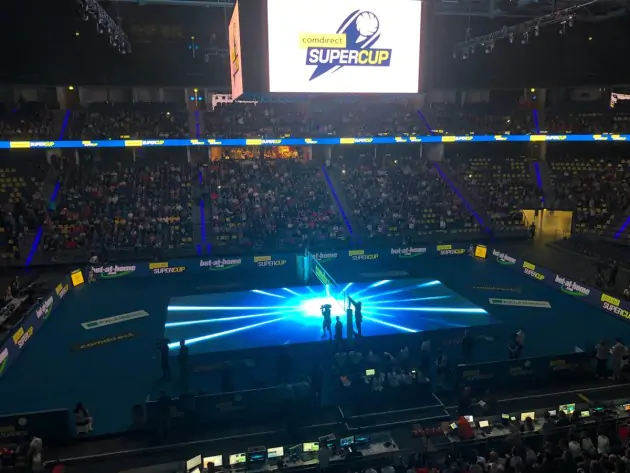 В Германии сыграли в волейбол на LED-экранах