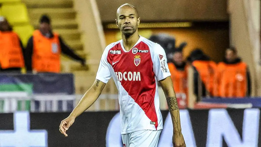 Защитника «Монако» удалили во второй игре подряд