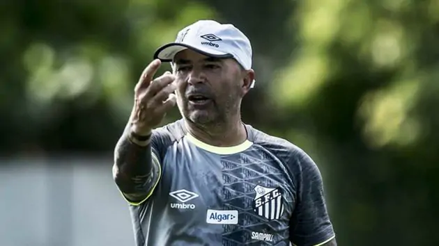 Тренер «Сантоса» Сампаоли готов вернуть свою зарплату, чтобы клуб выплатил футболистам долги