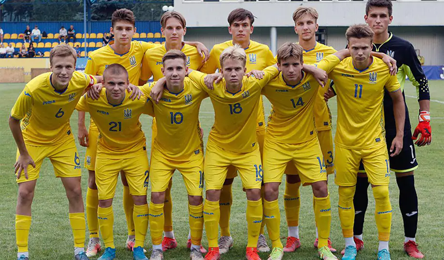 Юношеская сборная Украины разгромного одолела ровесников из Казахстана 
