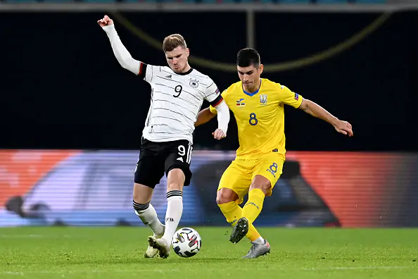Малиновский: «Мы должны расти через такие матчи, как с Германией»