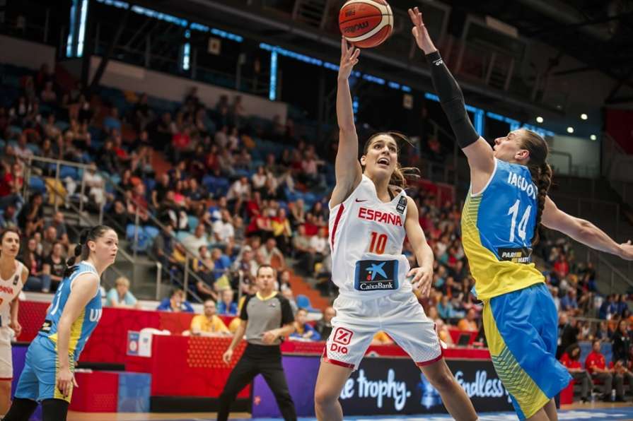 Украинские баскетболистки в Киеве уступила испанкам в отборе на ЧЕ