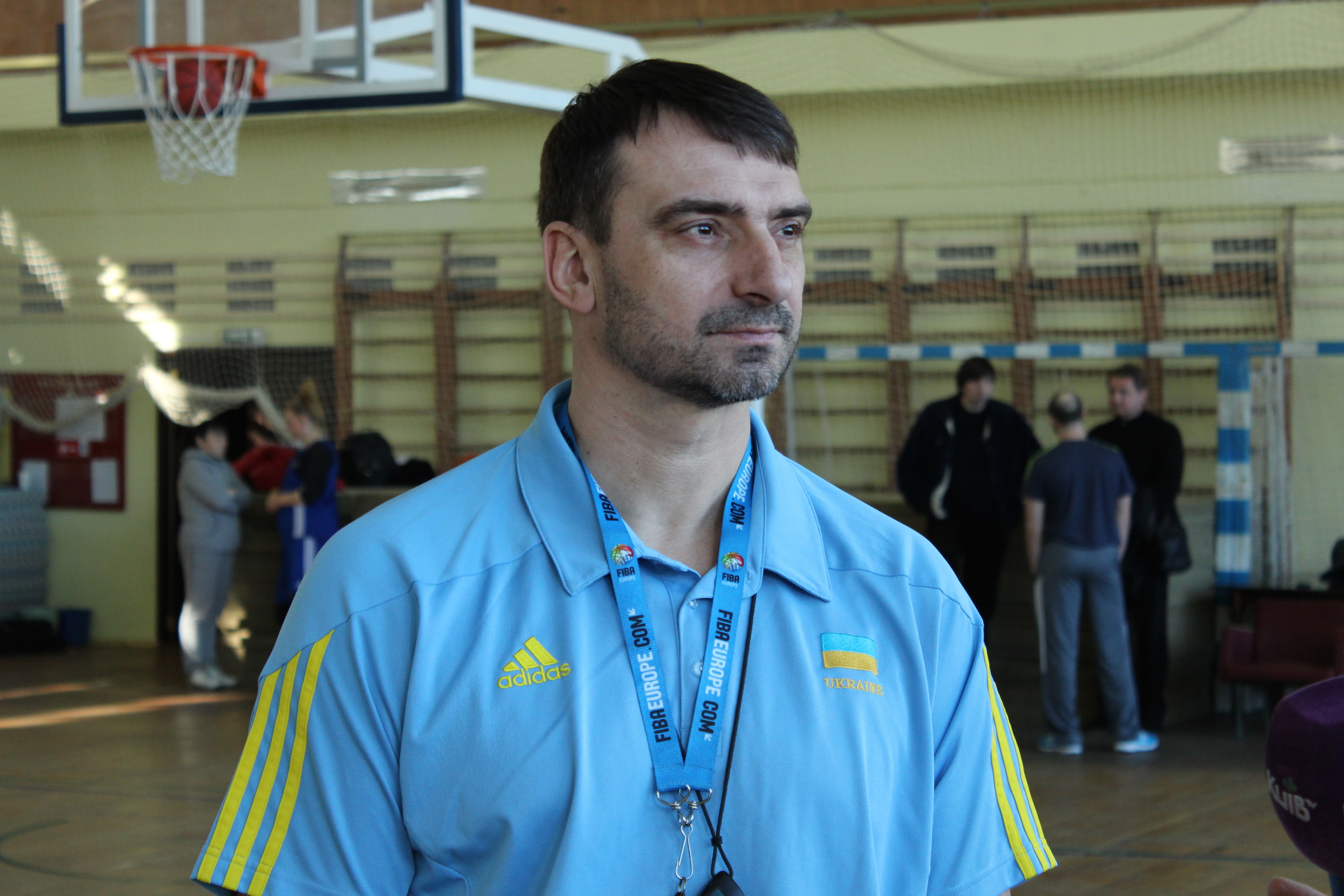 Владимир Холопов главный тренер женской сборной Украины по баскетболу  @ ФБУ