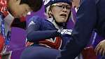 49500C7200000578-5403183-The_speed_skater_winced_in_pain_as_medics_rushed_over_to_her_sid-m-44_1518870587462.jpg