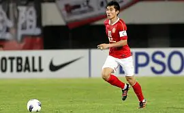 Полузащитник китайского клуба едва не сломал сопернику обе ноги