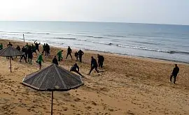 «Ворскла» после разгрома «Динамо» провела легкую тренировку на пляже Средиземного моря