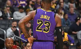 Джеймс вошел в топ-5 скореров в истории НБА
