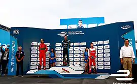 Действующий чемпион выиграл первую гонку нового сезона Formula-E