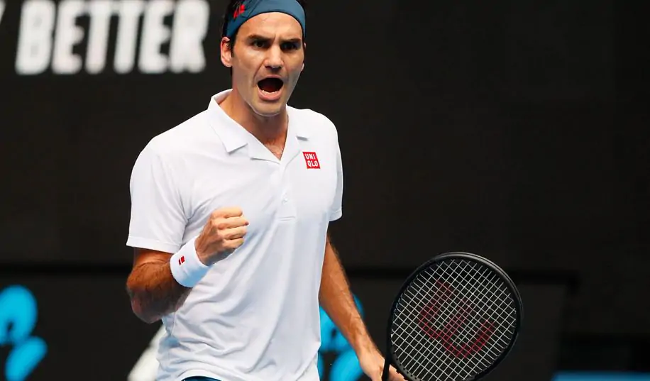 Федерер в непростом матче пробился в третий раунд Australian Open
