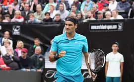 Федерер вышел в полуфинал турнира в Штутгарте, став еще на шаг ближе к званию первой ракетки мира
