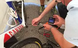 Велосипед лидера Tour de France проверили на наличие мотора. Ничего не нашли