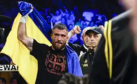 Колишній суперник Пакьяо – до Ломаченка: «Василь, ти велика легенда боксу. Слава Україні»