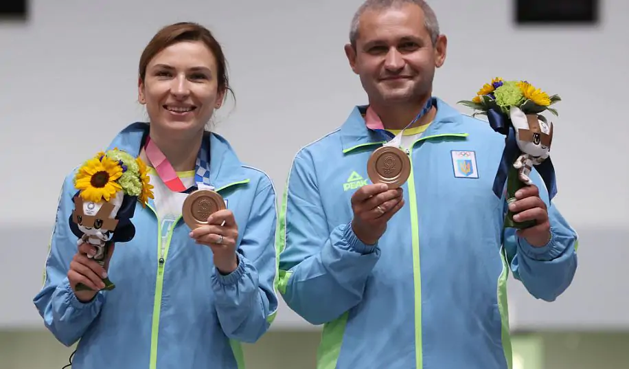 Костевич и Омельчук принесли Украине третью медаль ОИ-2020