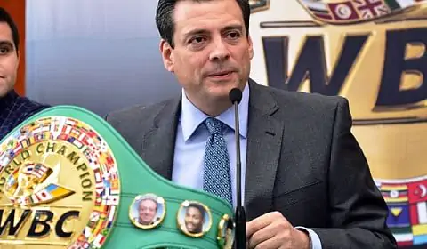 Ковальчук рассказал, почему WBC санкционировала бой Бетербиев – Бивол