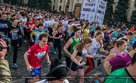В Харьковском марафоне приняли участие 10 тысяч бегунов