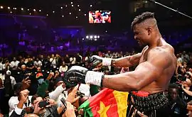 Маліньяджі назвав боксера, який принесе Нганну найбільший гонорар