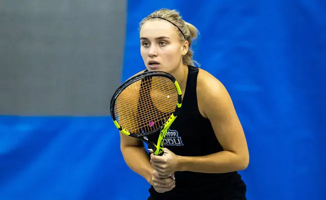 Стародубцева обыграла Завацкую в четвертьфинале парного турнира WTA 250 в Боготе