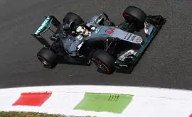 Поул-позиция Хэмилтона и преимущество команды Mercedes в Италии