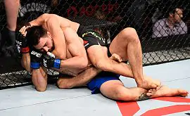 UFC on Fox 21. Майя задушил Кондита, Петтис сломил Оливейру