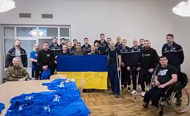 Сборная Украины перед вторым матчем квалификации Евробаскета-2025 посетила в госпитале воинов ВСУ