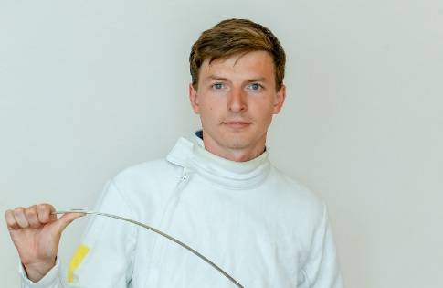 Роман Свічкар