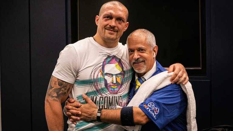 Олександр Усик та Рас Анбер