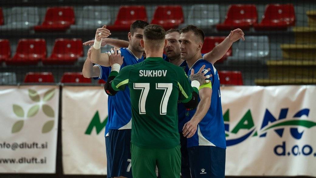 Фото - ФК ХІТ