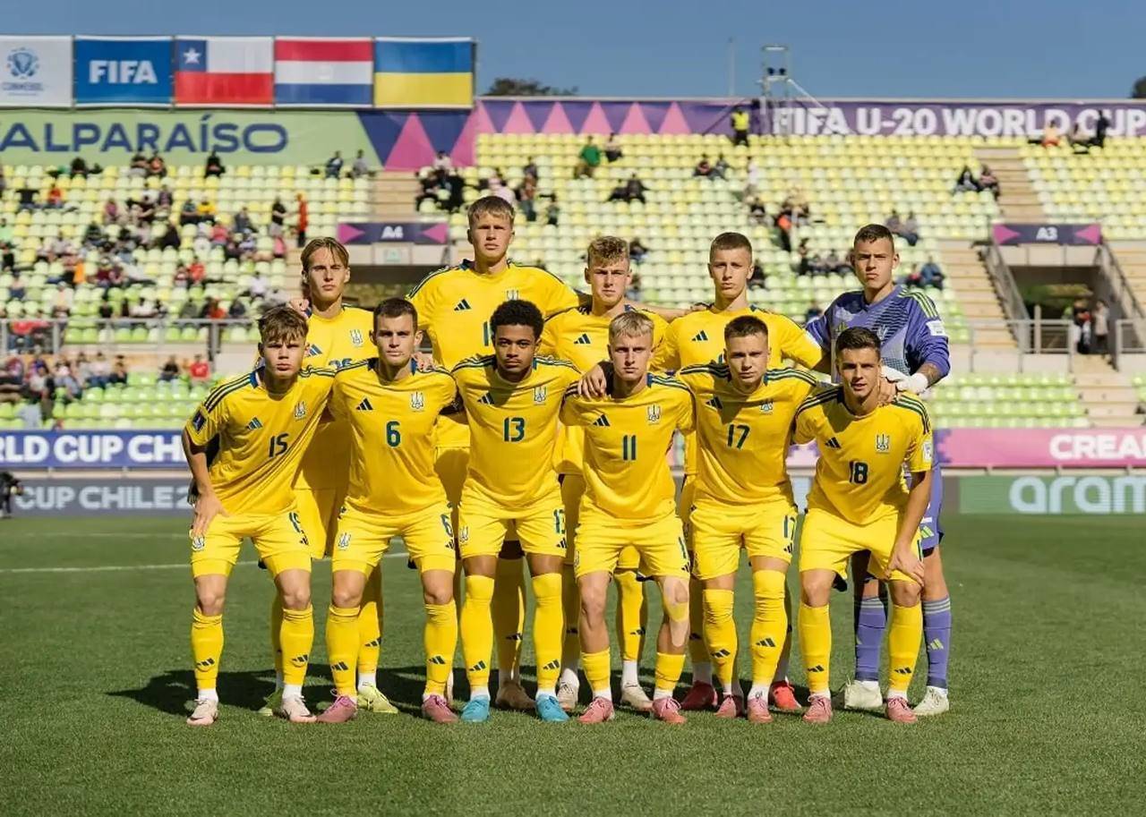 Україна