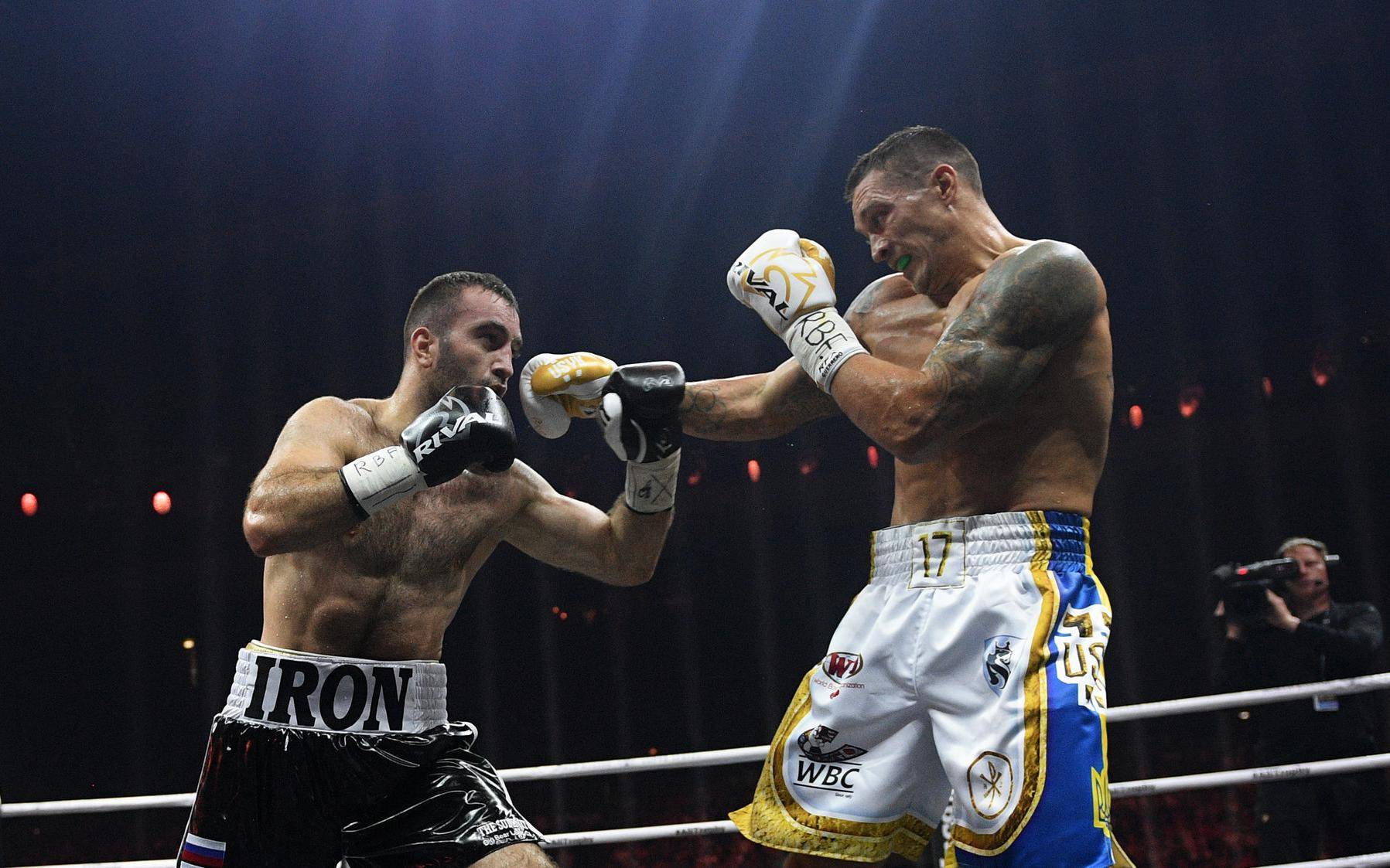 Усик та Гассієв / Фото - Yahoo