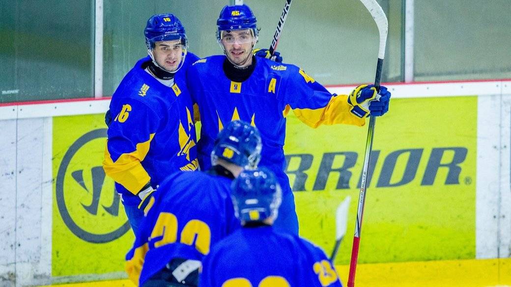 Збірна України з хокею