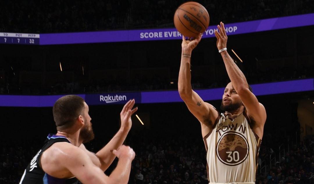 Михайлюк проти Каррі