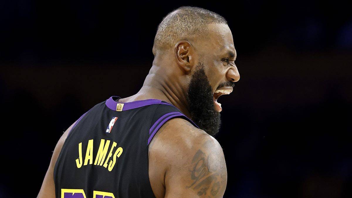 Леброн Джеймс