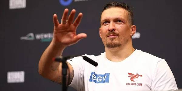 Олександр Усик