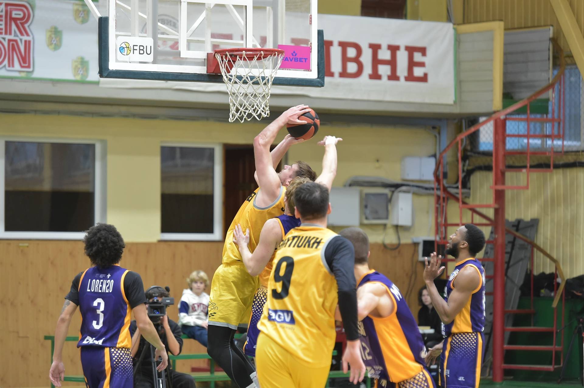Київ Баскет і Старий Луцьк