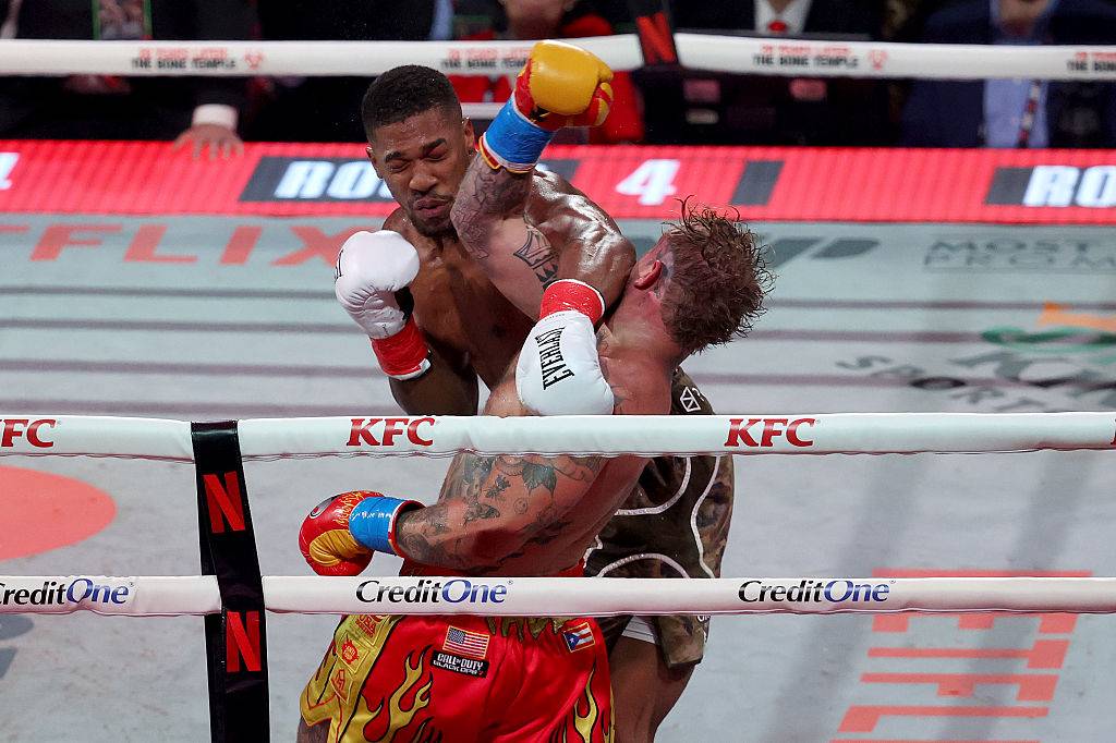 Ентоні Джошуа і Джейк Пол