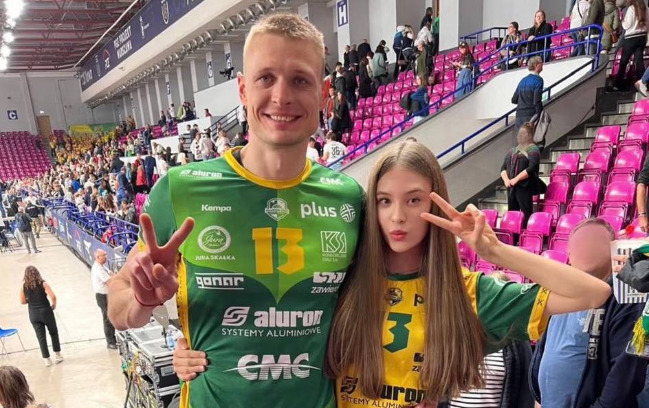 Гладир з донькою