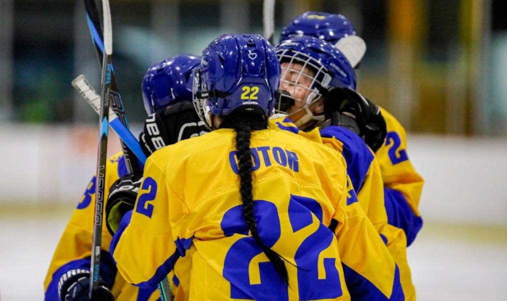 Жіноча збірна України з хокею