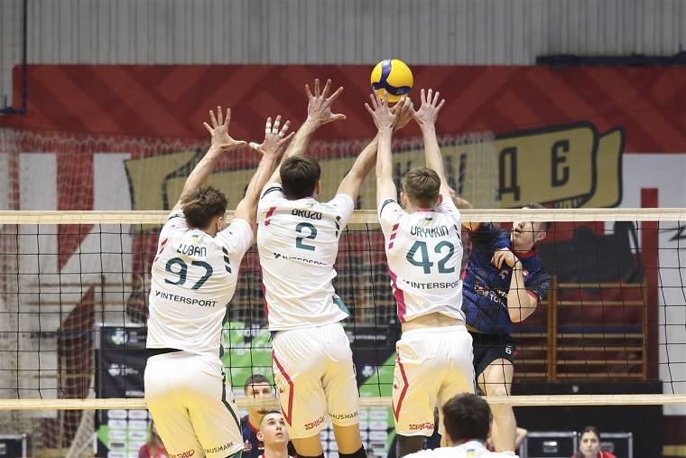 Епіцентр-Подоляни