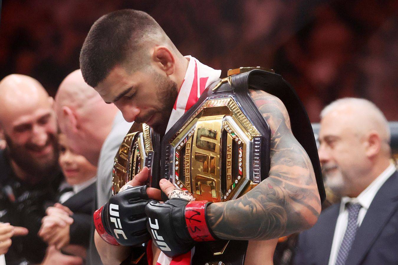 Ілія Топурія