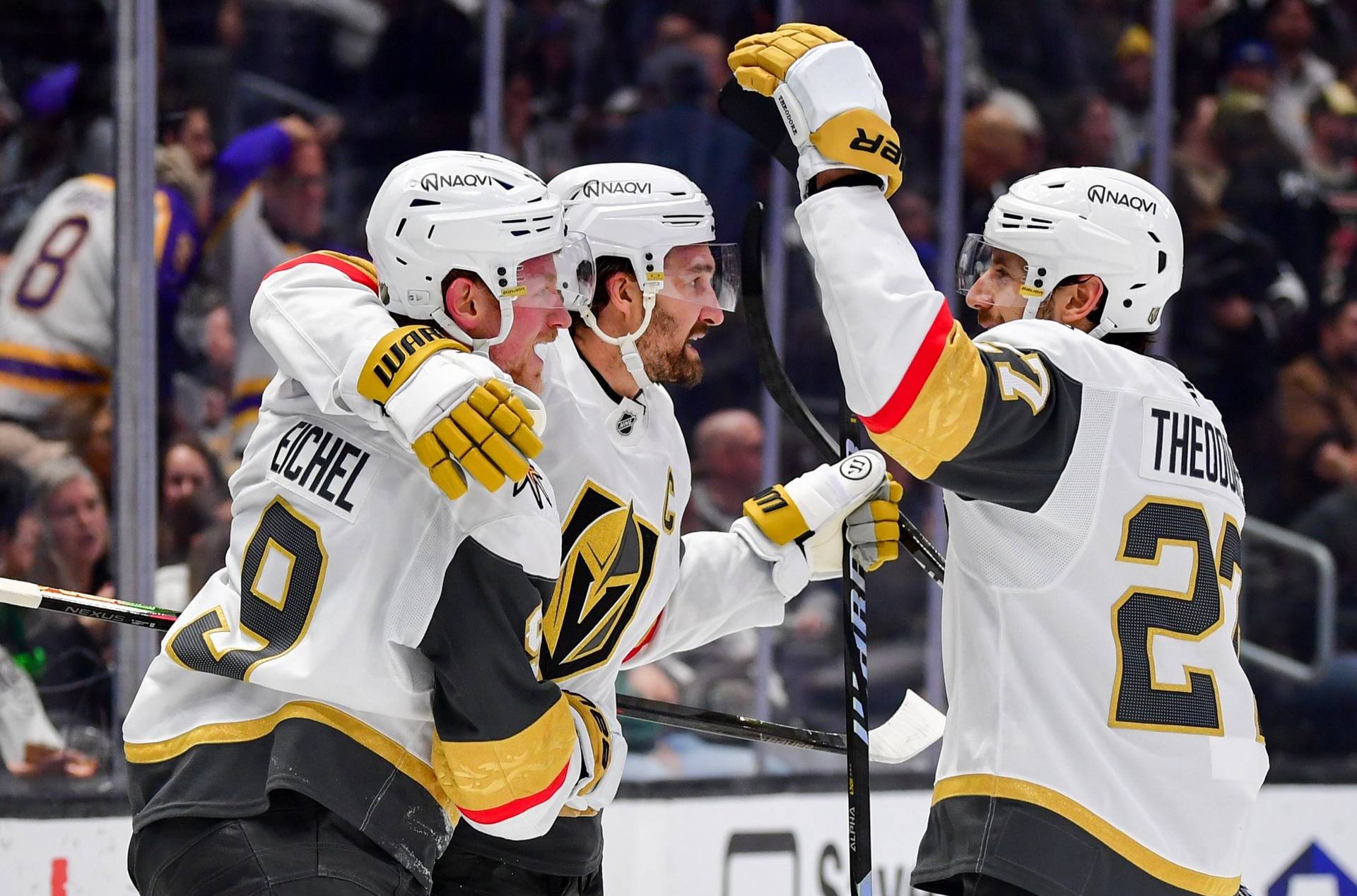 Вегас Голден Найт