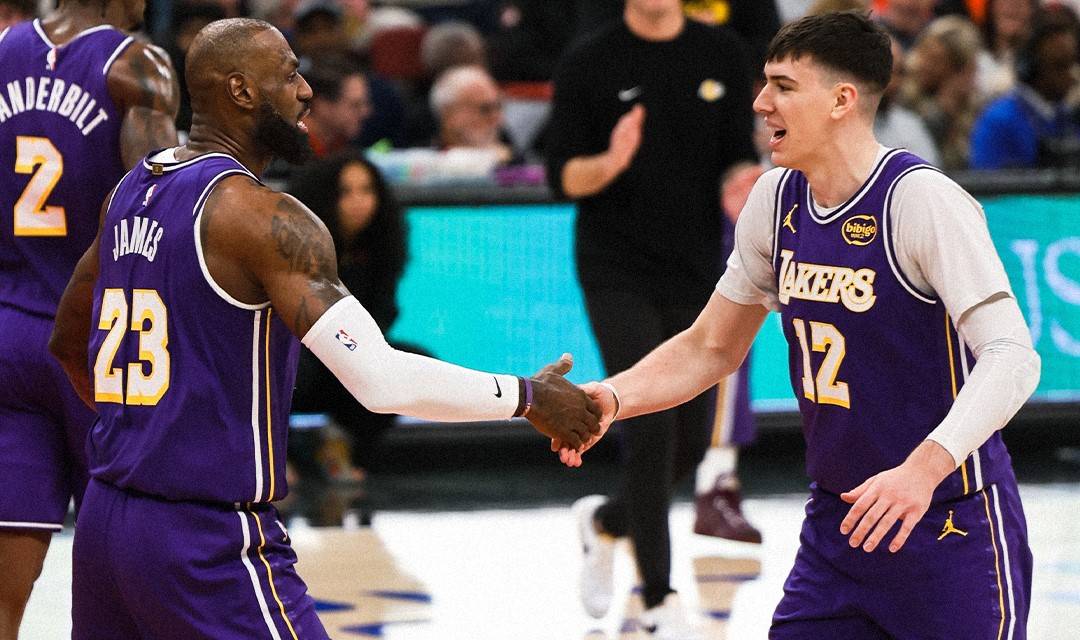 Леброн Джеймс