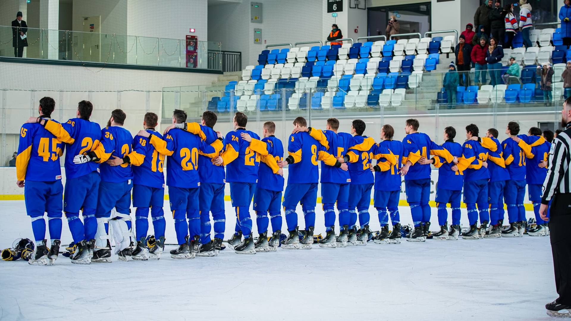 Збірна України з хокею