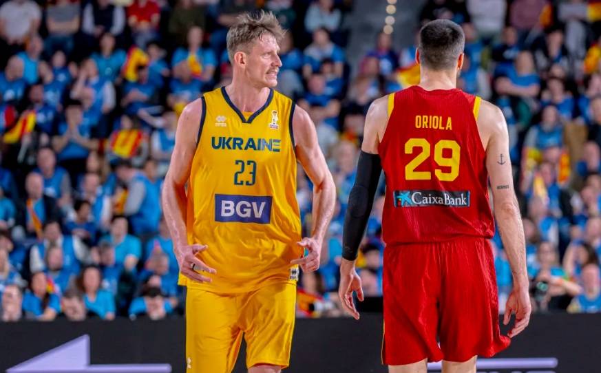 Артем Пустовий