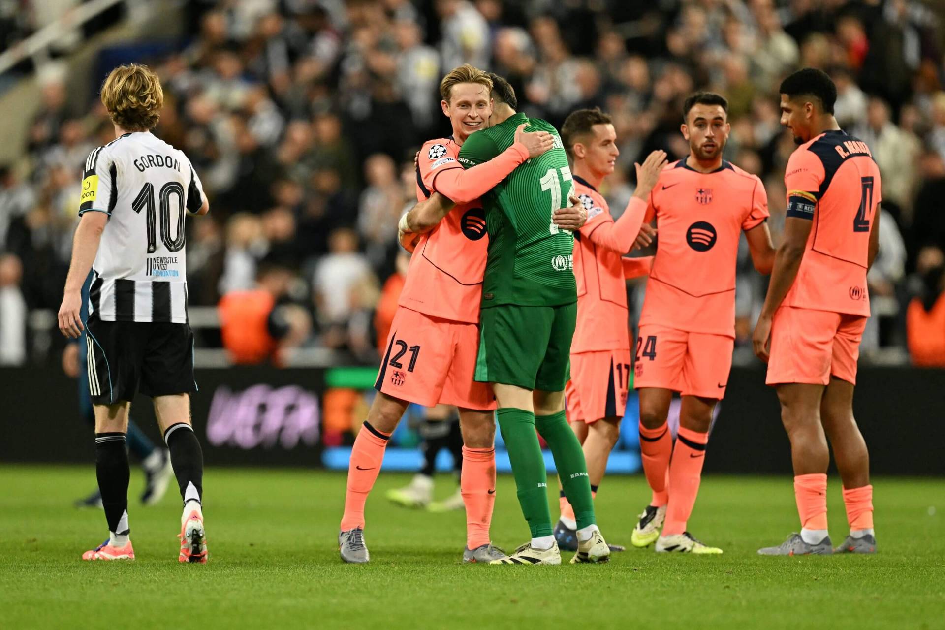Ньюкасл Юнайтед – Барселона / Фото - Yahoo