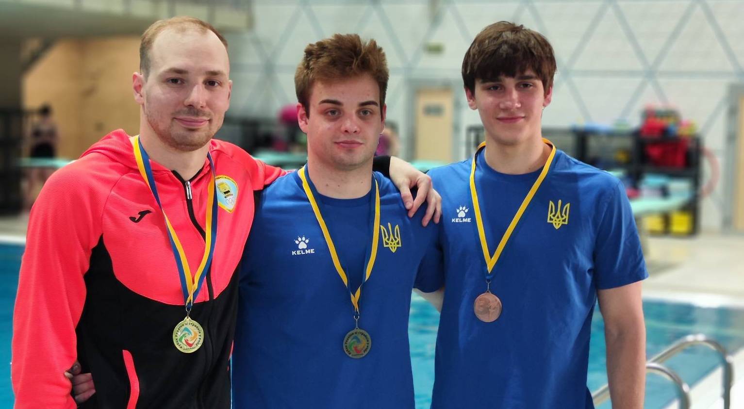 Стрибки у воду