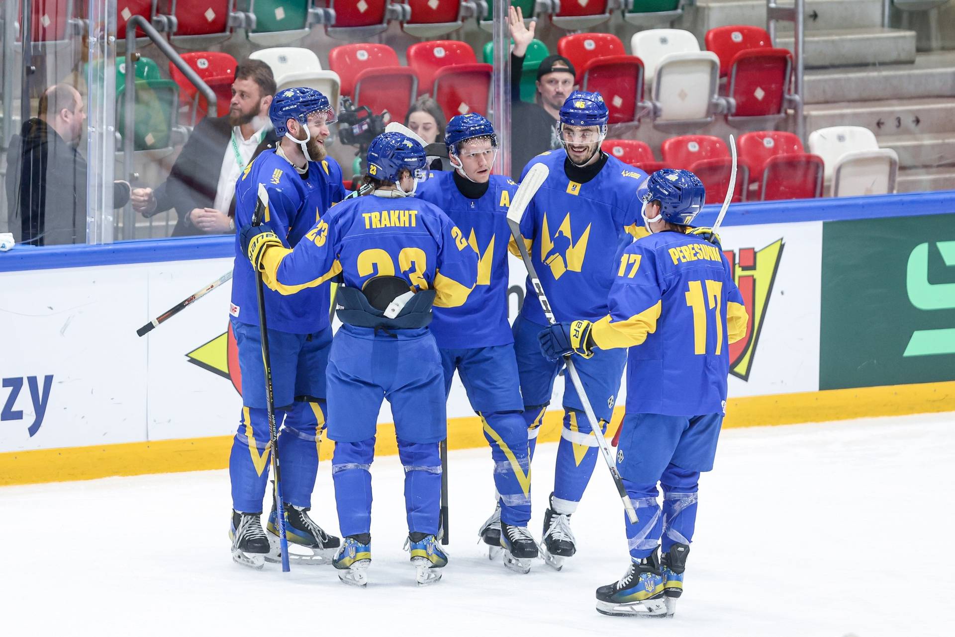 Збірна України з хокею