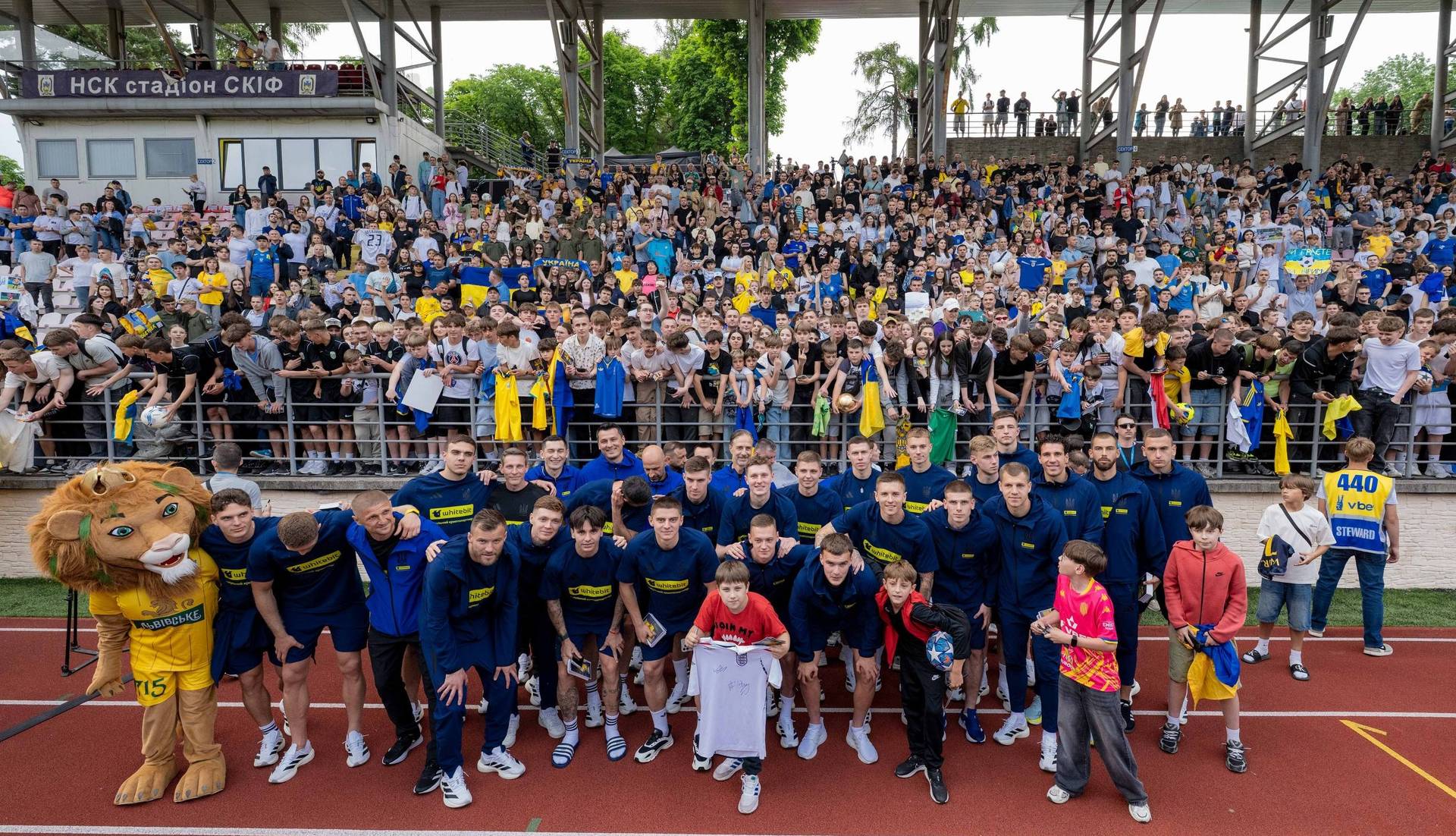 Збірна України з футболу