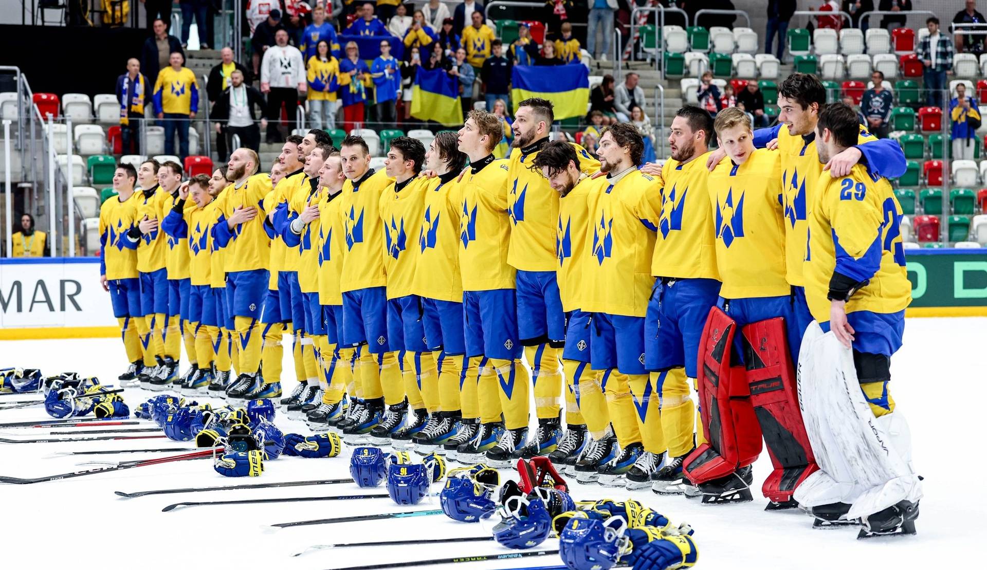 Збірна України з хокею