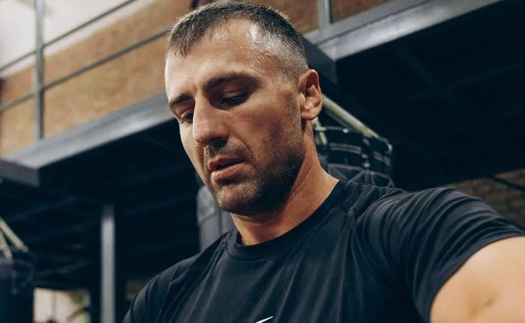 Олександр Гвоздик