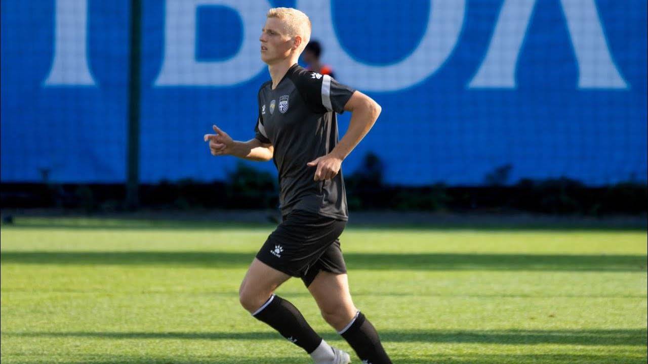 ЮКСА розлучилася з форвардом